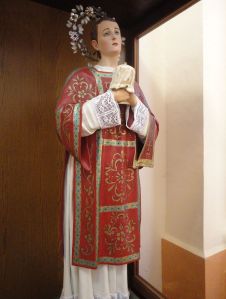 800px-Statua_di_San_Dana